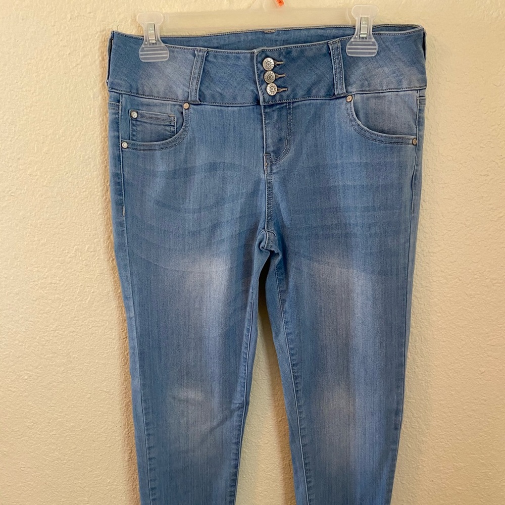 Celebrity pink capris